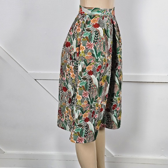 Eva Franco by Anthro Botanical Tapestry Pleated Midi Skirt Green Floral Size 0P - Picture 5 of 11